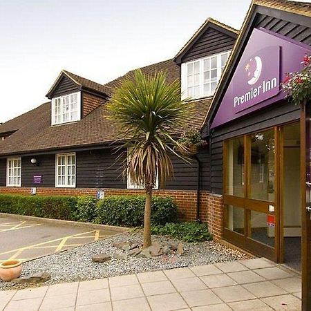 Premier Inn Woking West - A324 Zewnętrze zdjęcie